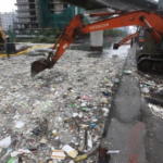 48% of waste generated daily ends up in bodies of water, streets